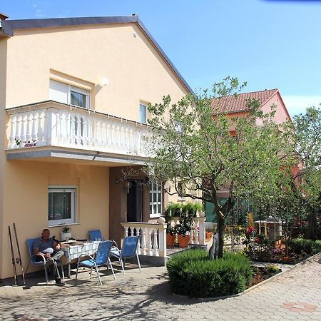 Apartments Kata Биоград на Мору Екстериор снимка