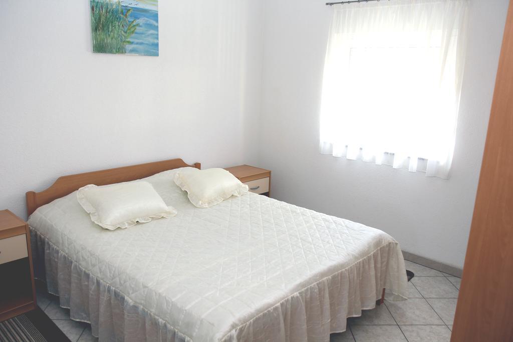 Apartments Kata Биоград на Мору Екстериор снимка